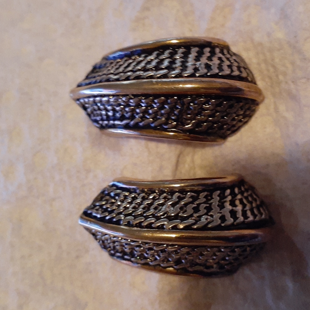 EARRINGS (Clip-ons)   1 1/2" (L4 163)